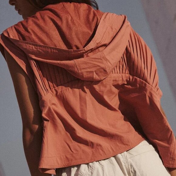 NWOT Free People Movement Pleaty Please Hooded Hiking Vest - Picture 2 of 8